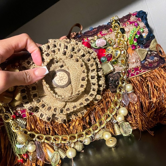 Beautiful unique clutch for a big statement in your outfit. - Picture 1 of 4